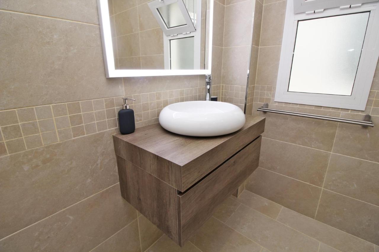 Del Parque Flats - San Millan Apartment Малага Екстериор снимка